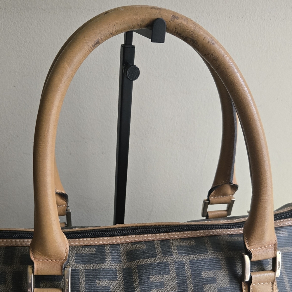 ⛔️SOLD⛔️Vintage Fendi Zucca Brown Monogram Canvas Top Handle Boston Bag - Picture 3 of 16